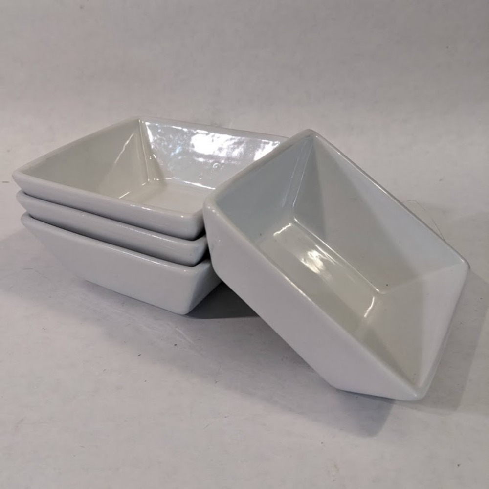 Crate & Barrel Cb2 White Porcelain Square Dipping Small Sauce Bowls 3 1/4" Set 4